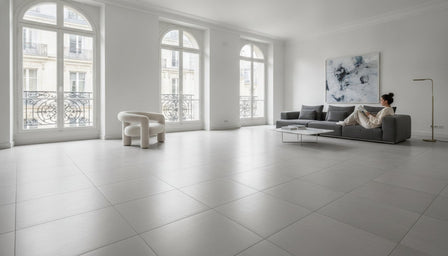 Carrelage grand format salon : prix, matériaux et tendances 2026