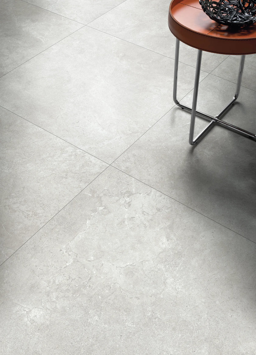 B&B Murano Silver en situation — carrelage effet pierre
