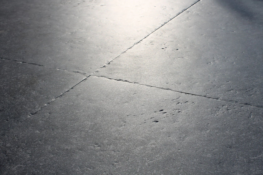 B&B Blue Stone 2 en situation — carrelage effet pierre