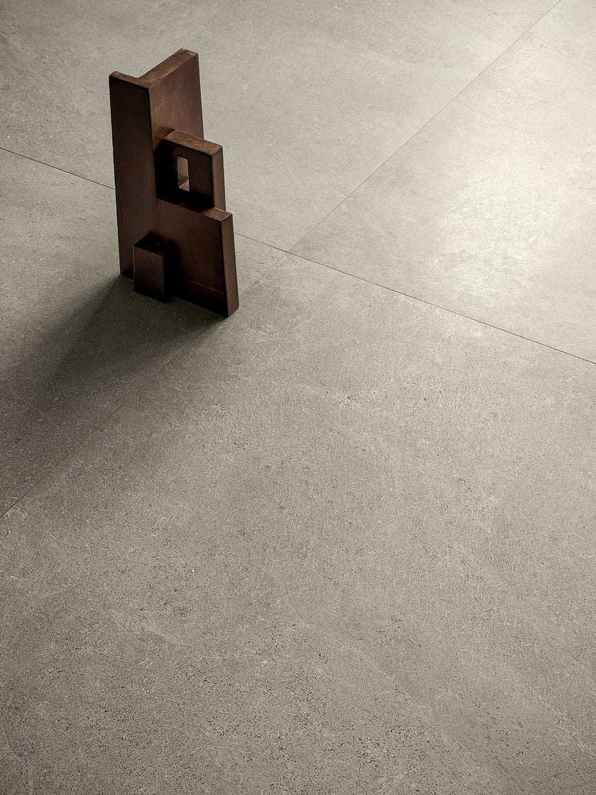 Serenissima Petra Beige en situation — carrelage effet pierre