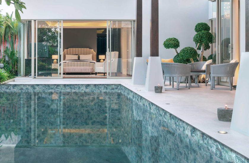 CRZ64 Spa & Pools en situation — carrelage carrelage de piscine