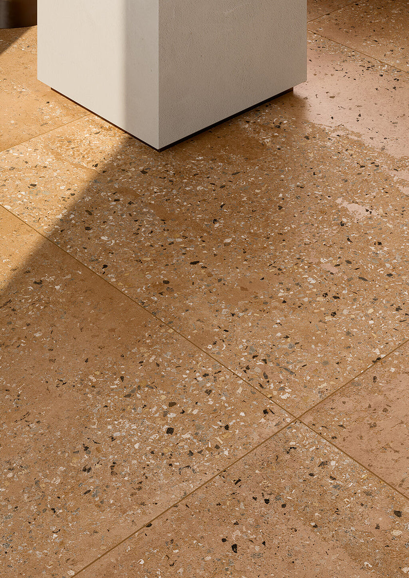 Fioranese Alchimia Terracotta en situation — carrelage effet béton