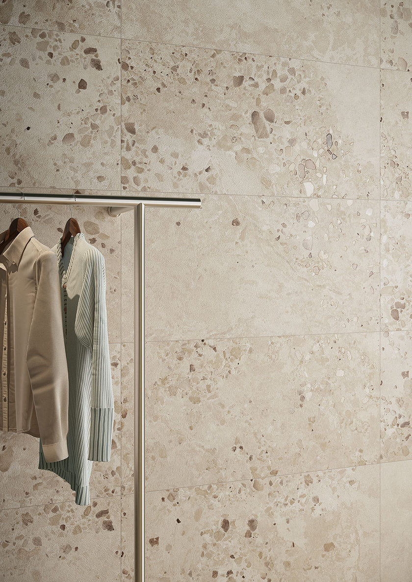 Fioranese I Cocci Siciliani Bianco en situation — carrelage effet pierre