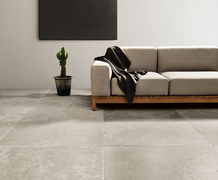 Fioranese Pietraviva Grigio Chiaro en situation — carrelage effet pierre