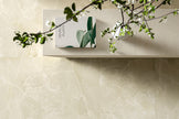 Fioranese Unica Crystal White en situation — carrelage effet onyx