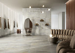 Serenissima Fossil Perla en situation — carrelage effet marbre