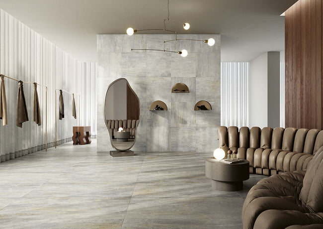 Serenissima Fossil Perla en situation — carrelage effet marbre