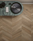 Serenissima I Lecci Leccio Classico en situation — carrelage effet bois