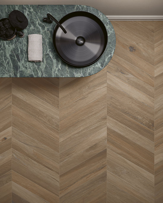 Serenissima I Lecci en situation — carrelage effet bois