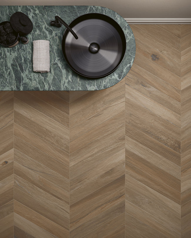 Serenissima I Lecci en situation — carrelage effet bois