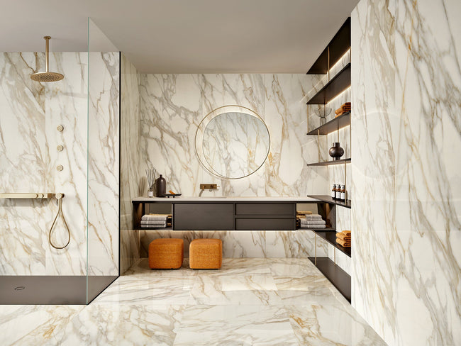 Dalle Margres Linea Endless Calacatta Gold polie en ambiance