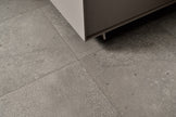 Fioranese I Cocci Cemento en situation — carrelage effet granito