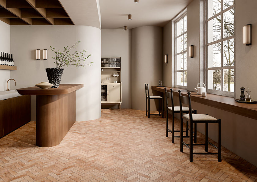 Fioranese Petite Rosa en situation — carrelage effet terre cuite