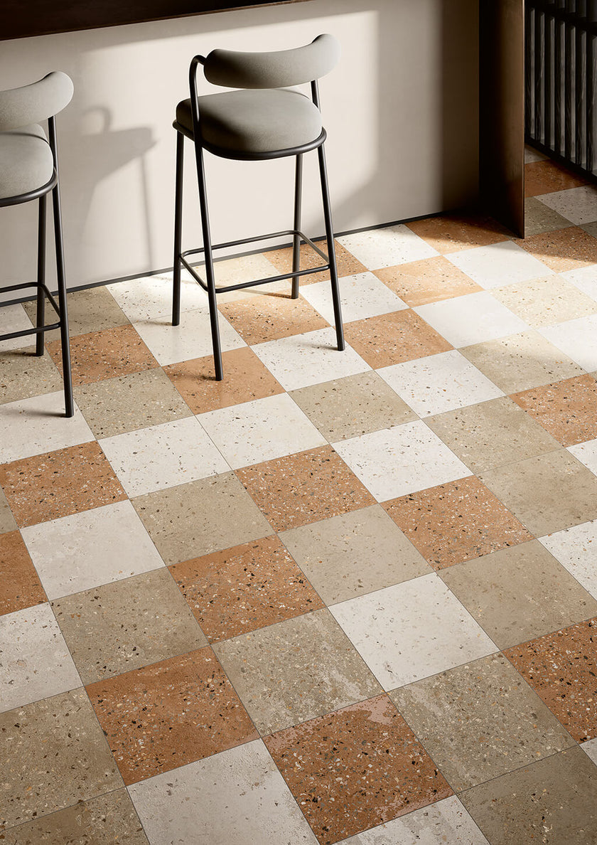 Fioranese Alchimia Perla en situation — carrelage effet béton
