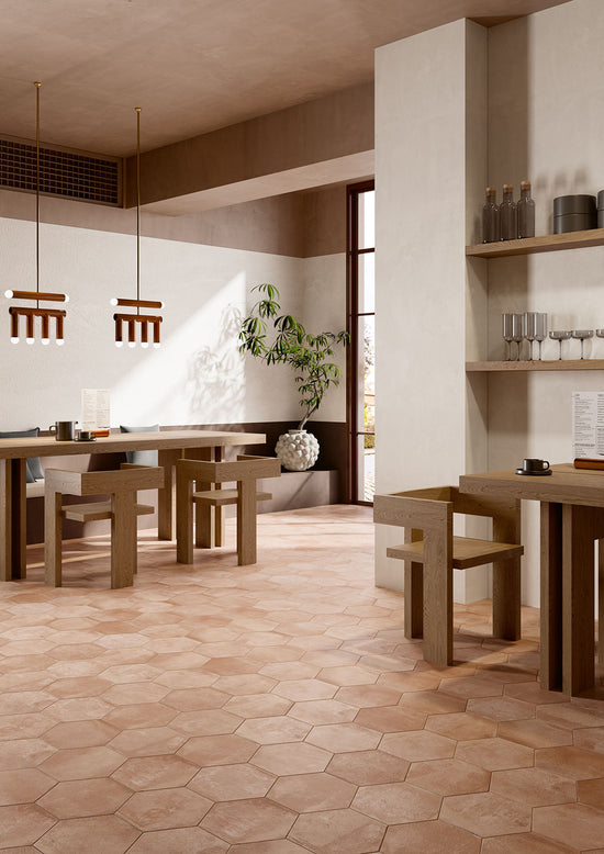 Fioranese Petite Rosa en situation — carrelage effet terre cuite
