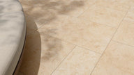 NOVOCERAM RACINES OPUS ROMAIN AVENIO OUTDOOR PLUS 20 mm — Clair en composition, hall Outdoor Plus (détail)