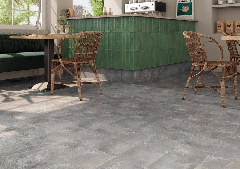 BST|amb-arona-gris_tavira-romero-glossy.jpg