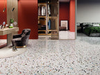 CIFRE CERAMICA Gemstone en situation