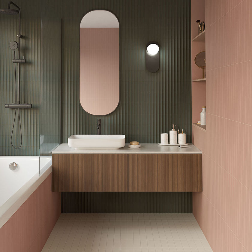 WOW Faces – mur en Liso Tan et Bars Pine