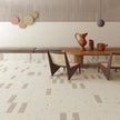 ARCANA Croccante en situation — carrelage effet terrazzo