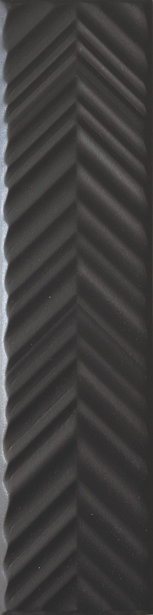 Carrelage Elios Dust Chevron Ink 5x20 cm — packshot carreau, réf. 03E5C90