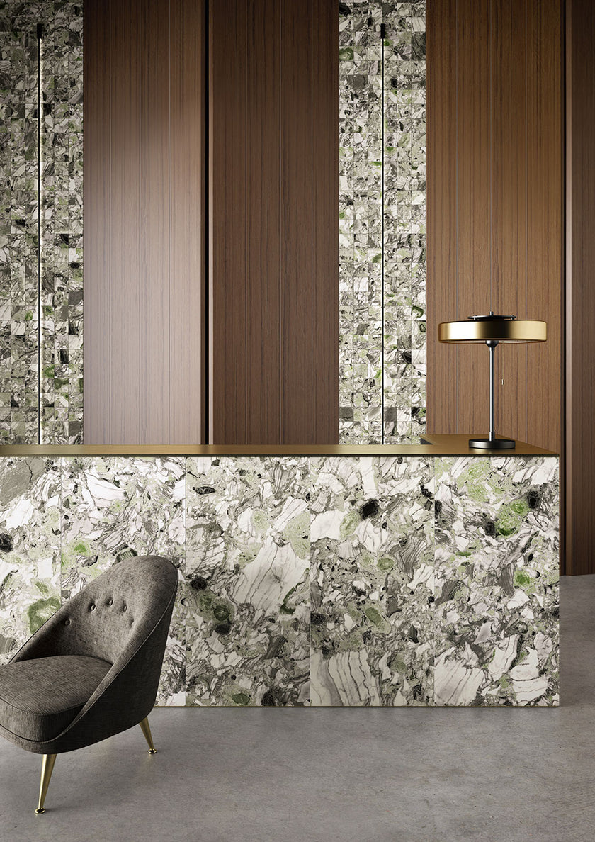 Fioranese Sound of Marbles Screziato Vivace en situation — carrelage effet marbre