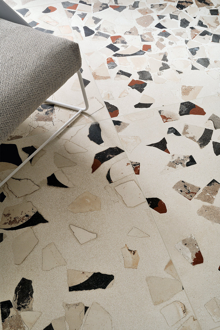Fioranese I Cocci Calce en situation — carrelage effet granito