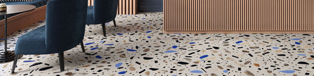 Fioranese Fio. Ghiaia Maxi Grigio en situation — carrelage effet terrazzo
