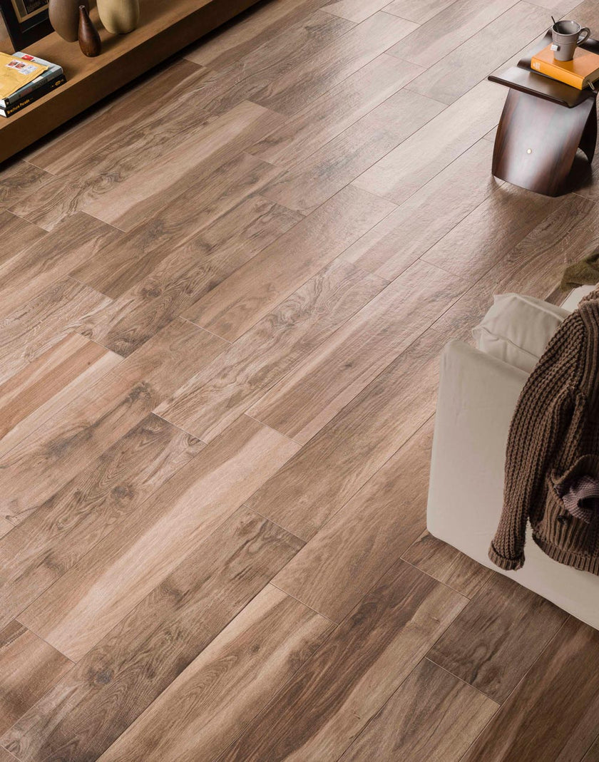 POLIS Vogue en situation — carrelage effet bois