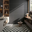 Ambiance carrelage VIVES Chevron Tiveden Blanco Negro Tablilla Tiveden Negro